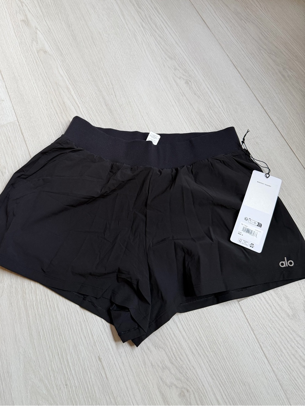 ALO Yoga Black Women's Athletic Shorts